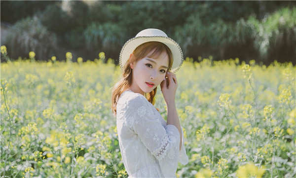 榆树标题：想找个女人帮忙生孩子的有效解决方案，助您圆梦家庭